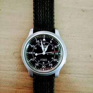 Seiko 5 SNK809Automatic Stainless Steel Watch